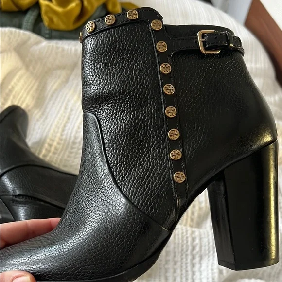 Tory Burch Black Leather Ankle Boots with Gold Studs - Picture 5 of 8